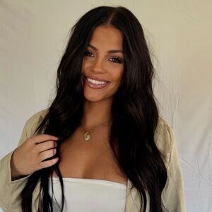 Meet your Posher, Devan